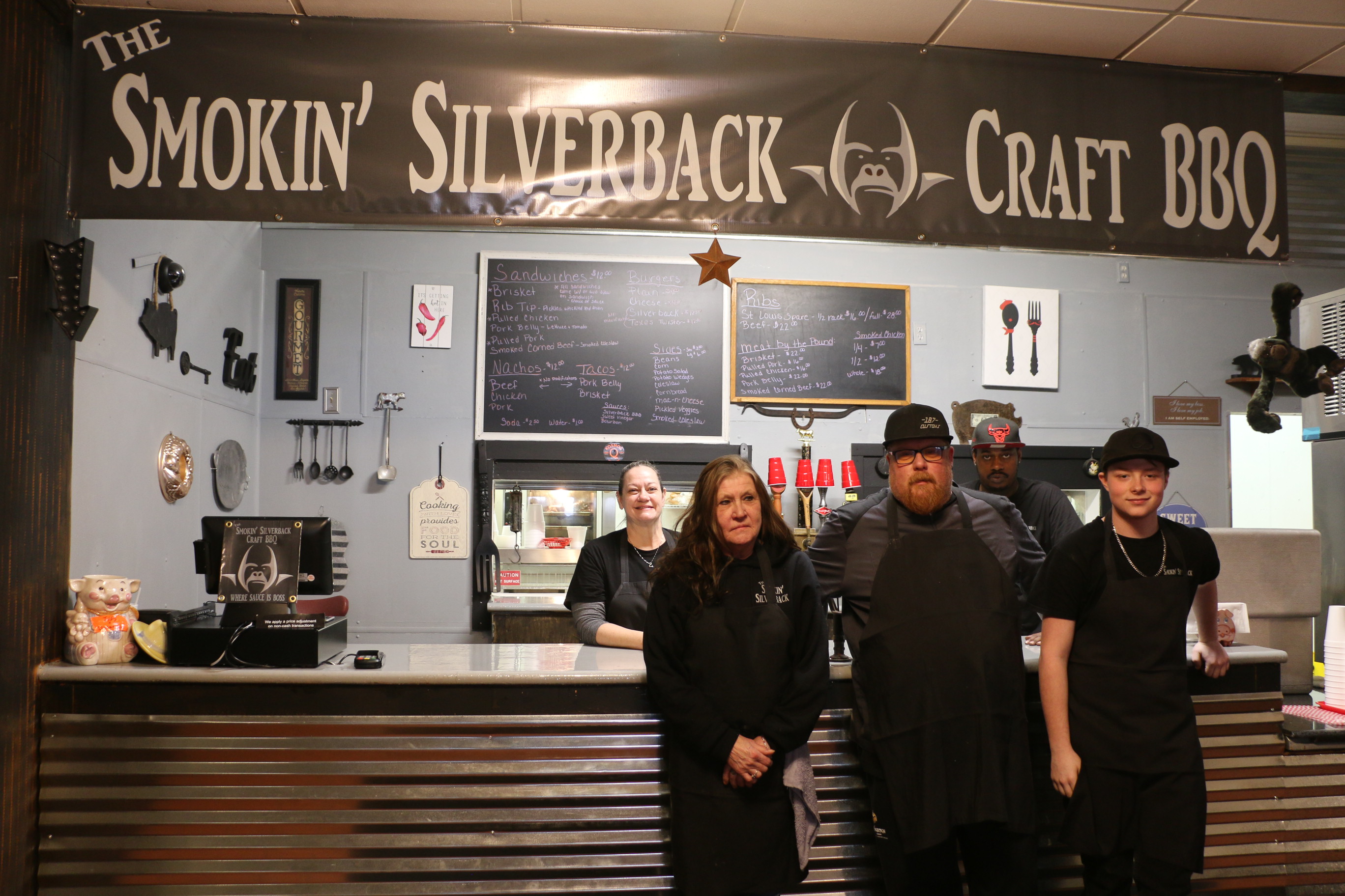 Smokin' Silverback, Owatonna, BBQ