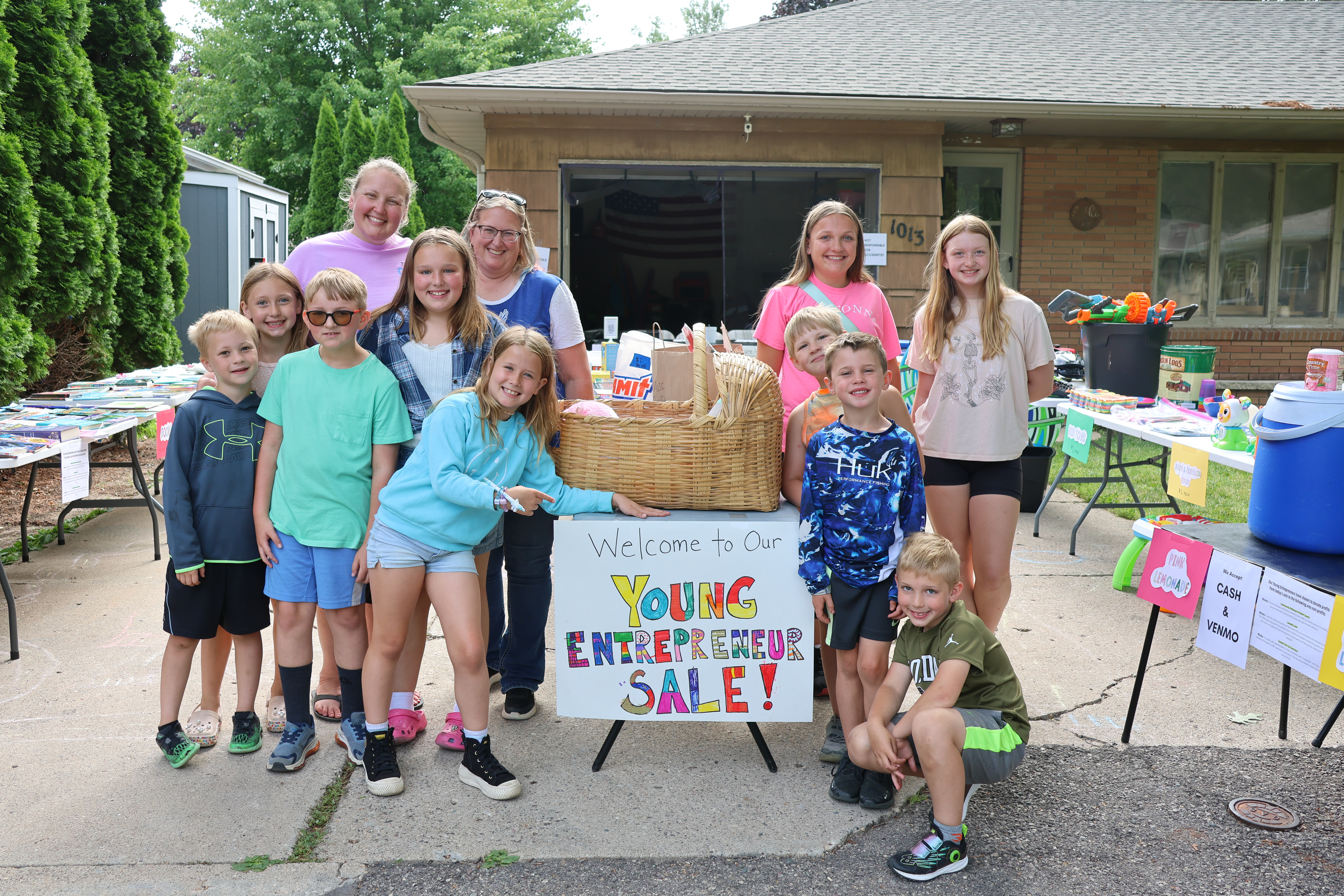 Lemonade stand, Owatonna entreprenuers