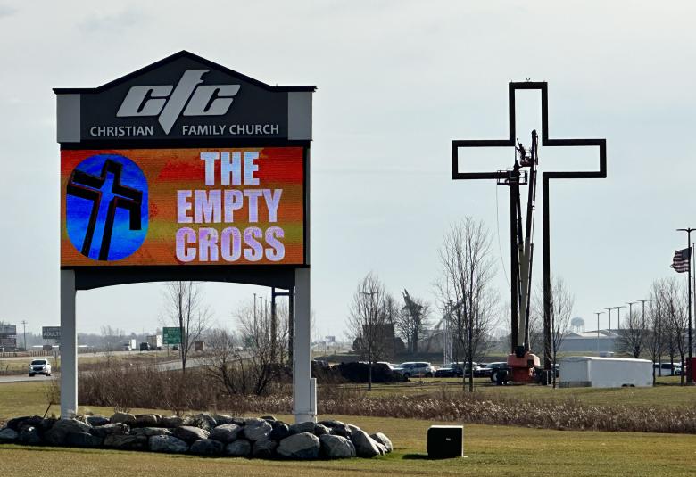 cross, i35, empty cross, christian family church, mn, owatonna, big cross